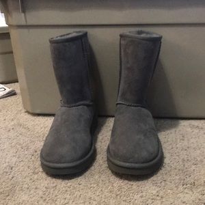 Classic Genuine Shearling Lined Short Boot